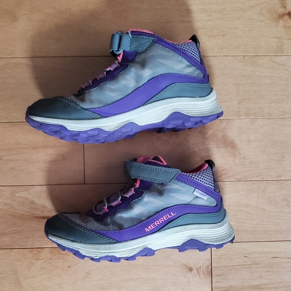 Youth Merrell Moab Hiking Shoes - Size 2 - Picture 4 of 6